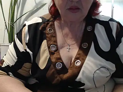 Snapshot of DeniseeRosea chatting on 06/02/26, 11:16 DeniseeRosea online show from 06/02/26, 11:16