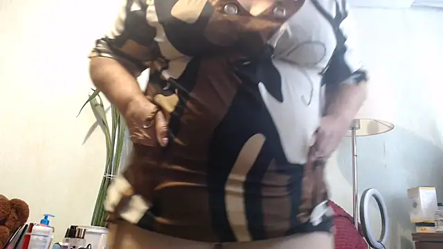 DeniseeRosea online show from 10/26/25, 07:09