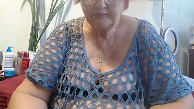 Snapshot of DeniseeRosea chatting on 10/12/25, 06:15 DeniseeRosea online show from 10/12/25, 06:15