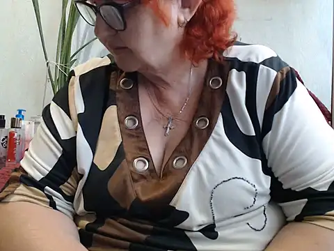 Snapshot of DeniseeRosea chatting on 07/14/26, 12:00 DeniseeRosea online show from 07/14/26, 12:00