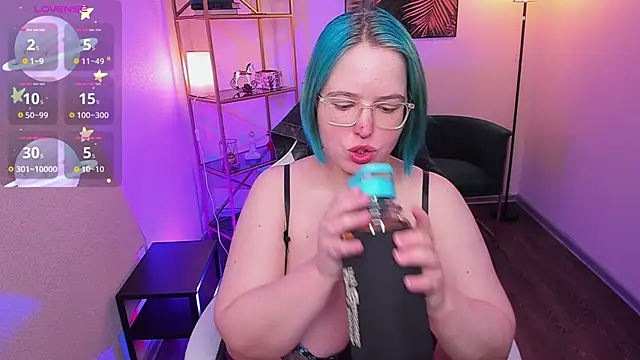 Manic pixie  online show from 05/31/26, 03:29