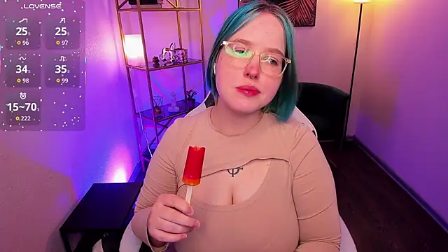 Snapshot of Manic_pixie_ chatting on 06/16/26, 04:07 Manic pixie online show from 06/16/26, 04:07