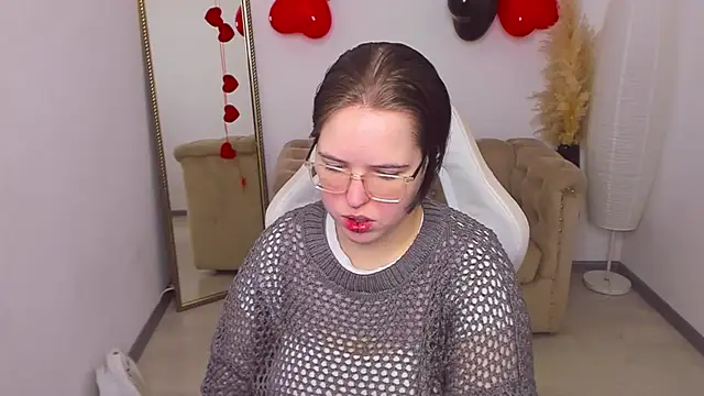 Snapshot of Manic_pixie_ chatting on 02/11/26, 03:34 Manic pixie online show from 02/11/26, 03:34