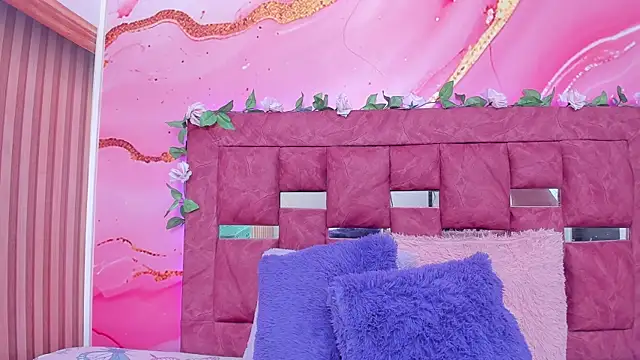 Snapshot of scarlett__evans_ chatting on 11/13/25, 06:12 scarlett evans online show from 11/13/25, 06:12