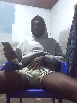 Snapshot of onewinnertee chatting on 04/10/26, 12:28 onewinnertee online show from 04/10/26, 12:28