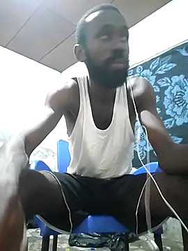 Snapshot of onewinnertee chatting on 02/17/26, 05:32 onewinnertee online show from 02/17/26, 05:32