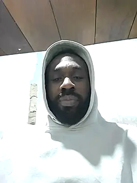 Snapshot of onewinnertee chatting on 02/15/26, 01:50 onewinnertee online show from 02/15/26, 01:50