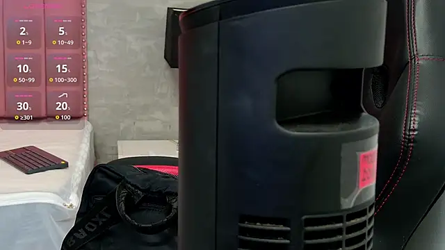 Alaia Colins online show from 02/15/26, 01:39