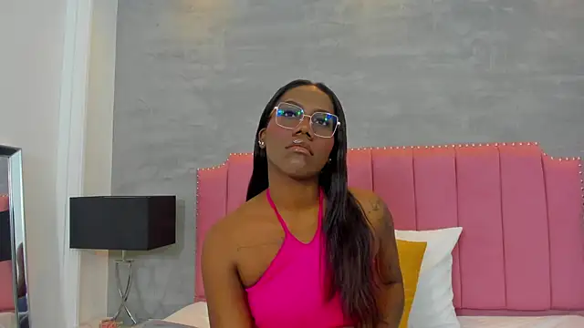 Alaia Colins online show from 11/12/25, 02:59