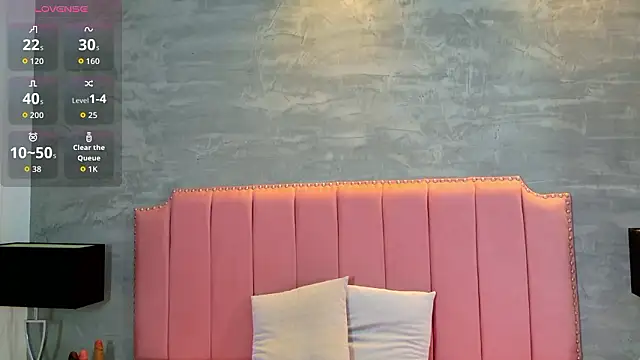 Alaia Colins online show from 03/06/26, 01:00