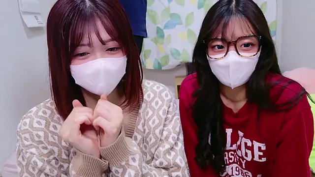 NA-KAREN-V8 online show from 12/05/25, 12:04