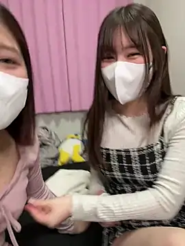 Snapshot of NA-KAREN-V8 chatting on 04/18/26, 03:14 NA-KAREN-V8 online show from 04/18/26, 03:14