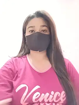Snapshot of Simran-001 chatting on 06/08/26, 01:22 Simran-001 online show from 06/08/26, 01:22