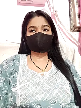 Snapshot of Simran-001 chatting on 10/18/25, 06:32 Simran-001 online show from 10/18/25, 06:32