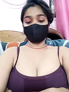 Snapshot of Simran-001 chatting on 03/15/25, 10:00 Simran-001 online show from 03/15/25, 10:00