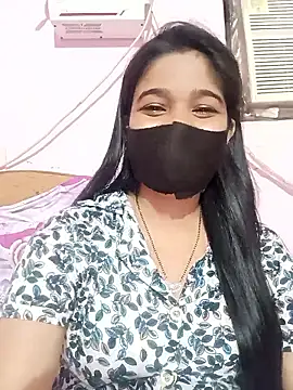 Snapshot of Simran-001 chatting on 09/18/25, 07:06 Simran-001 online show from 09/18/25, 07:06