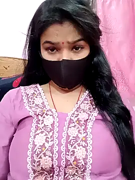 Snapshot of Simran-001 chatting on 03/21/25, 12:06 Simran-001 online show from 03/21/25, 12:06