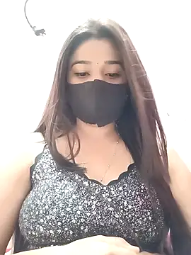 Snapshot of Simran-001 chatting on 04/28/26, 12:42 Simran-001 online show from 04/28/26, 12:42