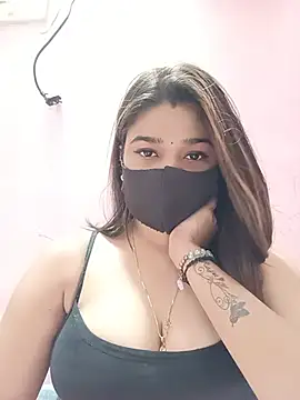 Snapshot of Simran-001 chatting on 05/28/26, 12:00 Simran-001 online show from 05/28/26, 12:00