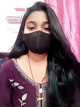 Snapshot of Simran-001 chatting on 03/11/25, 01:23 Simran-001 online show from 03/11/25, 01:23