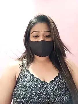Snapshot of Simran-001 chatting on 06/11/26, 12:24 Simran-001 online show from 06/11/26, 12:24
