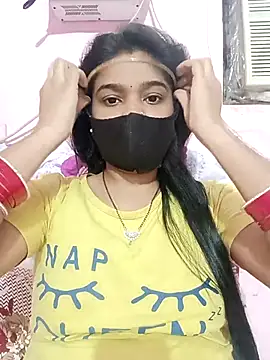 Snapshot of Simran-001 chatting on 09/21/25, 05:51 Simran-001 online show from 09/21/25, 05:51
