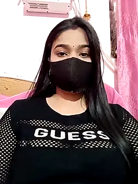 Snapshot of Simran-001 chatting on 11/28/25, 07:19 Simran-001 online show from 11/28/25, 07:19