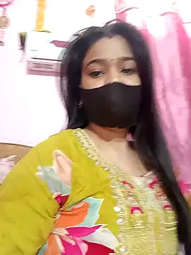 Snapshot of Simran-001 chatting on 11/27/25, 07:20 Simran-001 online show from 11/27/25, 07:20