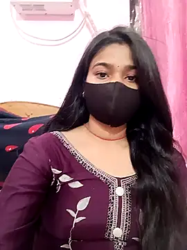 Snapshot of Simran-001 chatting on 03/11/25, 08:42 Simran-001 online show from 03/11/25, 08:42
