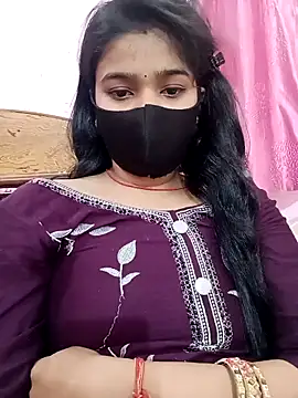 Snapshot of Simran-001 chatting on 03/18/25, 11:11 Simran-001 online show from 03/18/25, 11:11