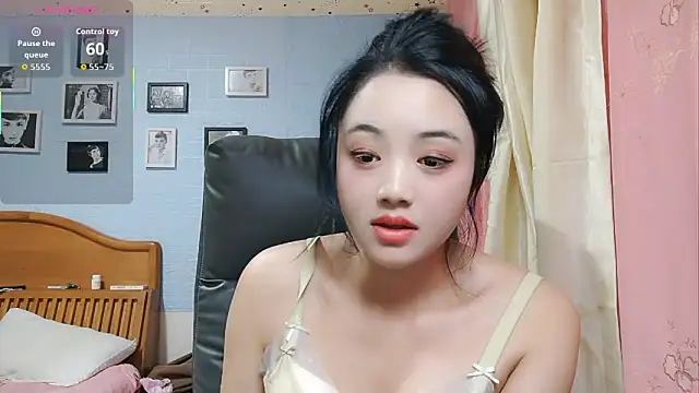 Snapshot of ManMan-520 chatting on 11/03/25, 07:28 ManMan-520 online show from 11/03/25, 07:28