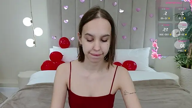 SandraTucker online show from 02/13/26, 03:06