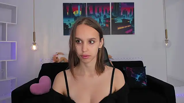 SandraTucker online show from 09/22/25, 03:12