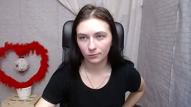 Snapshot of AmandaJi_ chatting on 02/13/25, 10:23 AmandaJi  online show from 02/13/25, 10:23