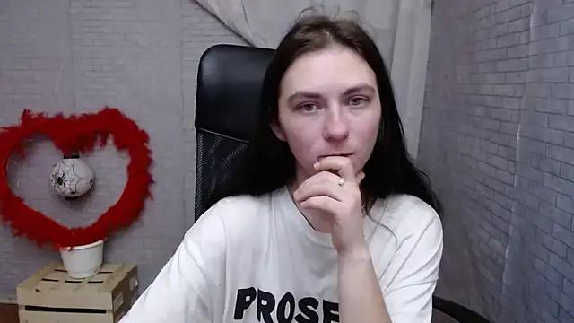 Snapshot of AmandaJi_ chatting on 03/06/25, 10:41 AmandaJi  online show from 03/06/25, 10:41