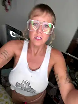 I am babydoll online show from 12/01/25, 05:30