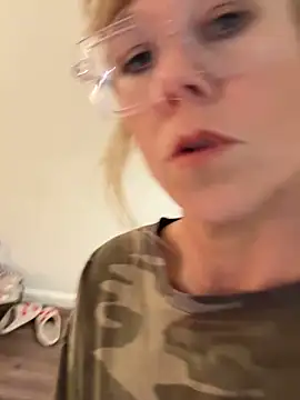 I am babydoll online show from 11/08/25, 04:05