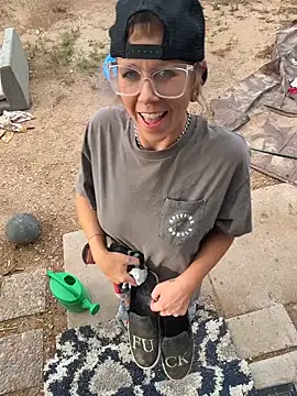 I am babydoll online show from 04/03/26, 12:28