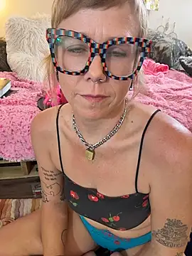 Snapshot of I_am_babydoll chatting on 06/04/26, 05:56 I am babydoll online show from 06/04/26, 05:56