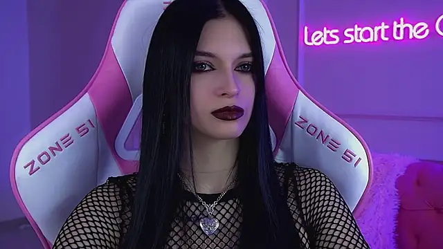 Snapshot of BeverlyMost chatting on 02/20/26, 07:43 BeverlyMost online show from 02/20/26, 07:43