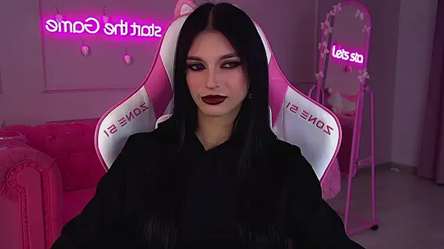 BeverlyMost online show from 12/05/25, 06:56