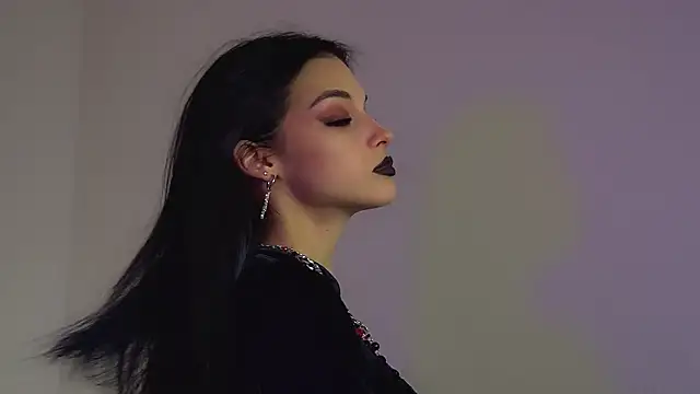 BeverlyMost online show from 11/11/25, 06:14