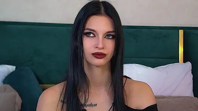 Snapshot of BeverlyMost chatting on 02/27/26, 10:26 BeverlyMost online show from 02/27/26, 10:26