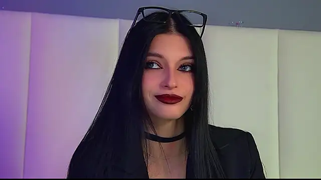 Snapshot of BeverlyMost chatting on 02/17/26, 07:11 BeverlyMost online show from 02/17/26, 07:11