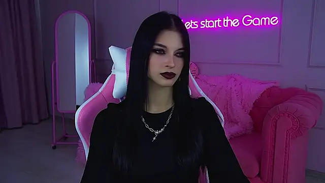 BeverlyMost online show from 11/12/25, 06:12