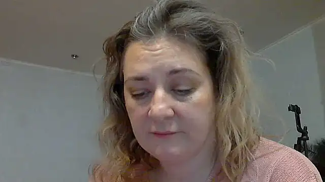WriterInna44 online show from 02/28/25, 01:47