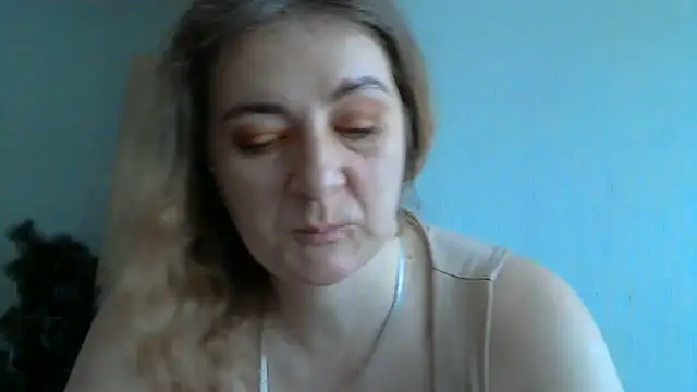 WriterInna44 online show from 03/18/25, 05:23