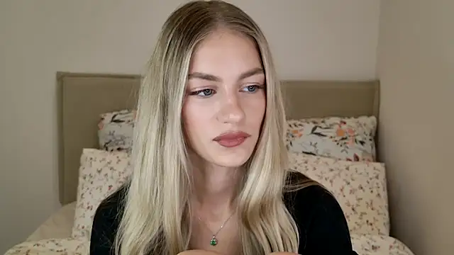 GabriellaOlsen online show from 09/24/25, 10:44