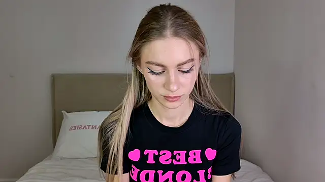 GabriellaOlsen online show from 11/05/25, 11:57