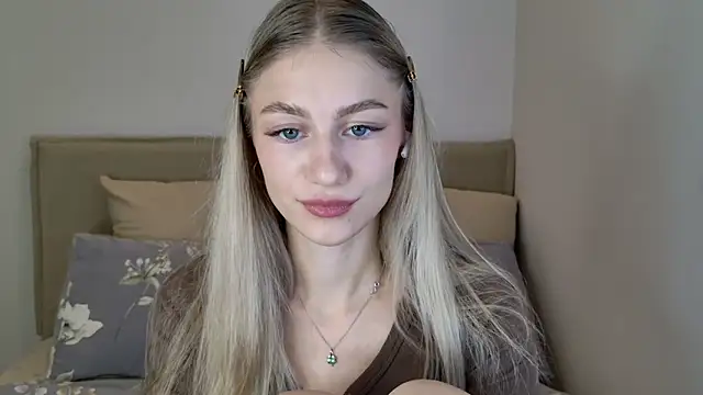 GabriellaOlsen online show from 10/14/25, 11:44